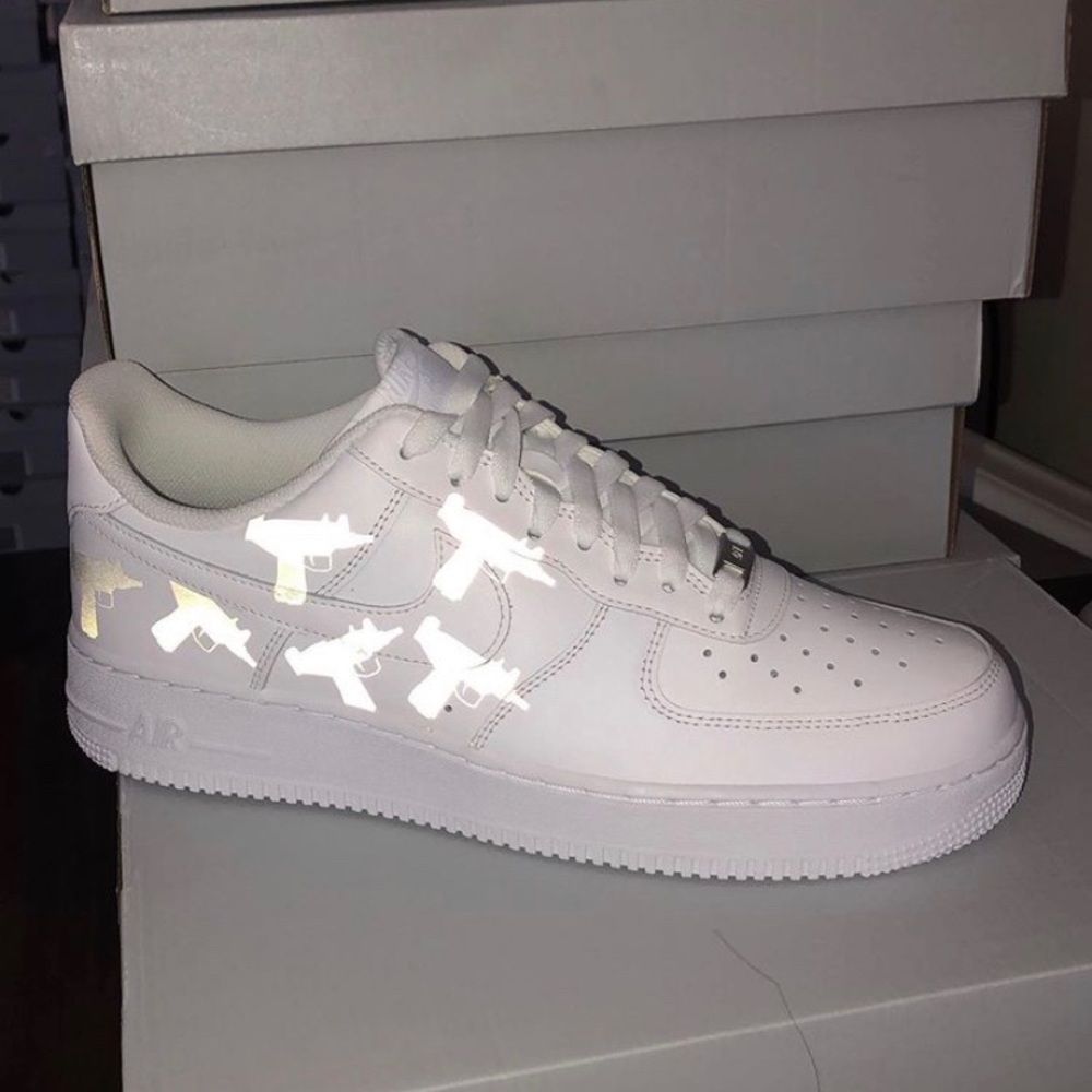 3M Reflective Uzi Air Force One - Picture 1 of 2
